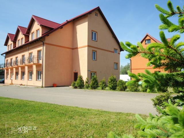 Osrodek Wczasowo-Kolonijny Bazylak Rewal Bed and Breakfast Exteriör bild